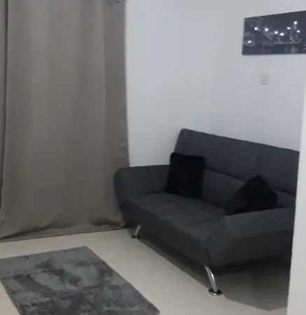 Kalogera Central شقة *